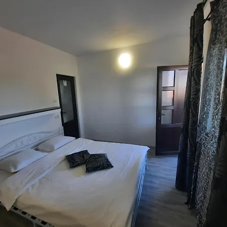 Casa Marstef エフォリエ・スド